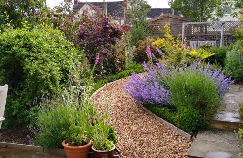 Sherston Casa | Little Maunditts Cottage - quiet location in charming Cotswold village