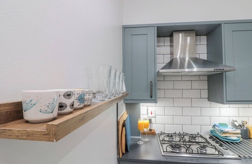 Guisborough Cabaña | LITTLE NEST COTTAGE, pet friendly in Guisborough