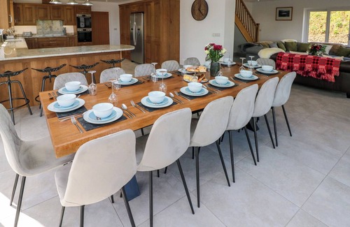 Whitland Cabaña | LITTLE PALE, pet friendly, luxury holiday cottage in Whitland