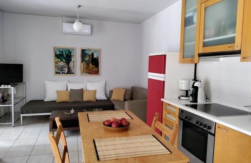 Neapoli Apartamento | Little Penthouse with Open Terrace