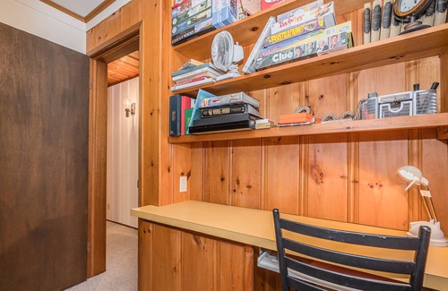 Northern Bruce Peninsula Cabaña | Little Point, a classic lakeside cottage