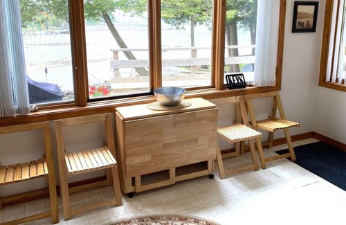 Northern Bruce Peninsula Cabaña | Little Point, a classic lakeside cottage