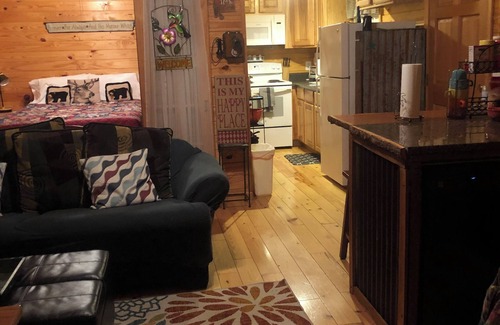 Fort Payne Cabina | Little River Cabin. At the rim of the Canyon. Quaint, quiet and relaxing.