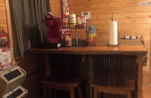Fort Payne Cabina | Little River Cabin. At the rim of the Canyon. Quaint, quiet and relaxing.