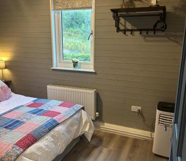 Tudenham Cabina | Little Rock Cabin