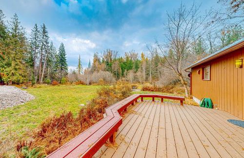 Sandpoint Casa | Little Sand Creek Chalet