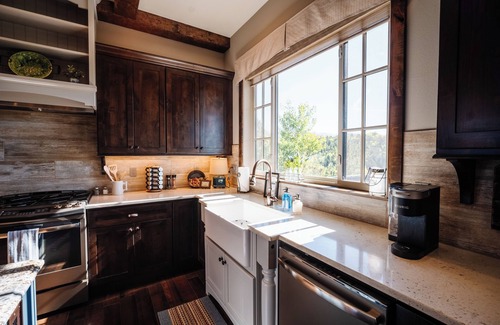 Cripple Creek Casa | Little Topsey Modern Mountain Cabin - Custom Home - Hot Tub - Mountain Views