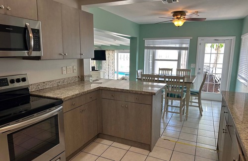 Little Torch Key Casa | Little Torch Key Nest - Ocean view with pool