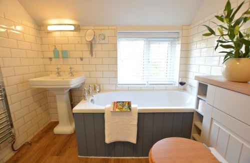 Melton Casa | Little Turnpike Cottage, Melton
