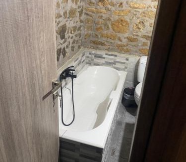 Aleimmatades Apartamento | Little village house