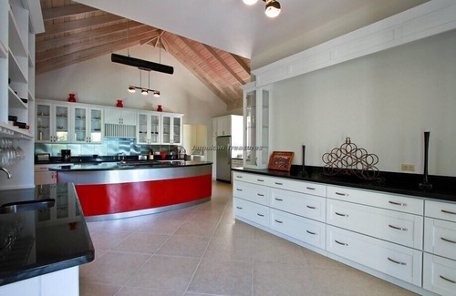Orange Bay Villa | FRENTE AL ESTILO BALINÉS! ¡PISCINA! ¡PERSONAL! Puestas de sol! Aguas poco Negril 4BR