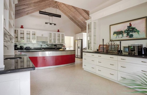 West End Villa | Little Waters on The Cliff - Simply Exceptional