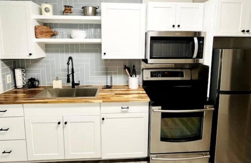 Columbia Casa | Little White Cottage