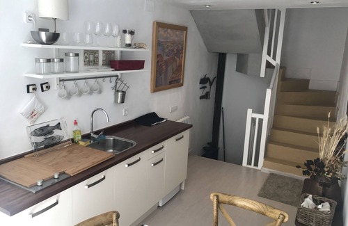 Las Ventas de Santa Lucia Casa | Casita blanca in the heart of Graus