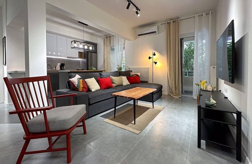 Ilisia Apartamento | LIV - Modern Comfort Oasis in Pagrati