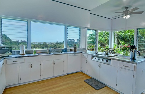 Hilo Casa | Live a Piece of History at My Hilo Home