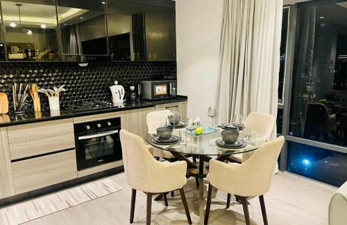 Westlands Apartamento | Live Here Too