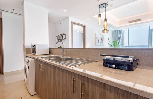 Mina Al Arab Apartamento | Live in the middle of Lagoons and Sea