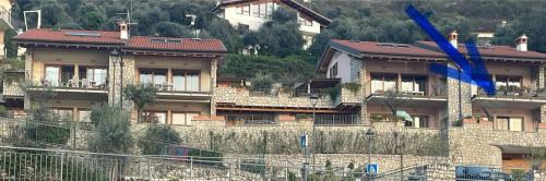 Magugnago Apartamento | Live la Dolce Vita! Your Lake Garda deluxe getaway