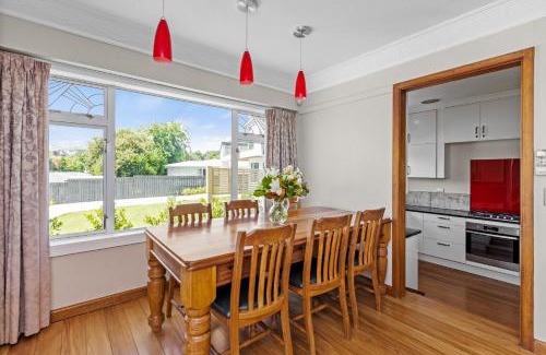 Havelock North Casa | Live Large in the Village