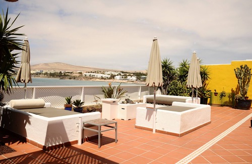 Bahia Calma Casa | Vive como una estrella de Hollywood: ¡Propiedad de playa espectacular!