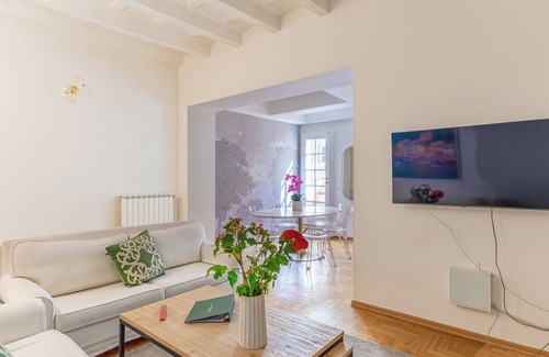 Santo Spirito Apartamento | Live like a local: Chic, 😃 Happy, Center Florence, Terrace💕walk to monuments