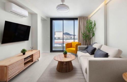 Gamarra Apartamento | Live Like a Local Your Comfortable Retreat at Pas