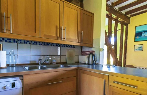 Ligny-le-Ribault Casa | Vive como un hombre del bosque con tu familia