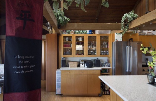 Waialae Iki Ridge Casa | Vivo Local de Redwood Pole house panaramic Ocean views tranquila convenien nbrhood