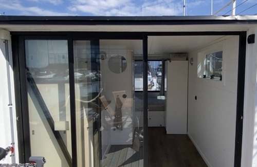 Galgamarken-Trosso Alquiler De Eote | Live next to the sea in a houseboat in the middle of Karlskrona City Center