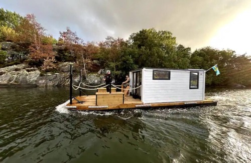 Galgamarken-Trosso Alquiler De Eote | Live next to the sea in a houseboat in the middle of Karlskrona City Center