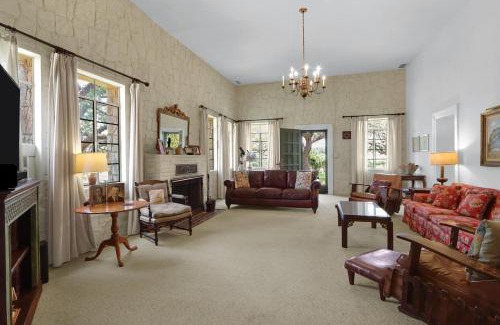 Spring Branch Casa | Live Oak Ranch