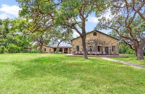 Spring Branch Casa | Live Oak Ranch