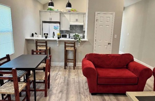 College Park Casa | Live on Rugby Avenue in beautiful Historic College Park!