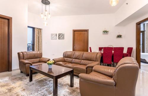 Dubai Sports City Apartamento | Live spacious 3BR apartment all En Suite & Balcony