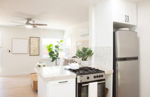 Del Mar Casa | Live the Beach Life in a Quaint Shell Cottage