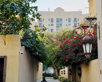 Downtown Dubai Apartamento | Live the Burj Lifestyle in Timeless OldTown by SBH
