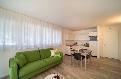 Lignano Sabbiadoro Apartamento | Vive la buena vida: moderna casa de vacaciones totalmente equipada