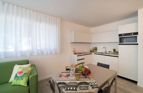 Lignano Sabbiadoro Apartamento | Vive la buena vida: moderna casa de vacaciones totalmente equipada