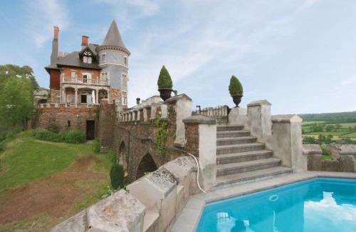 Sart-lez-Spa Casa | Live your dream at this castle in the city of Spa