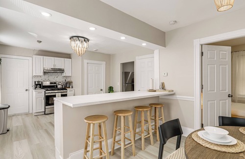 Federal Hill Apartamento | Lively Area: Downtown Providence Apartment!