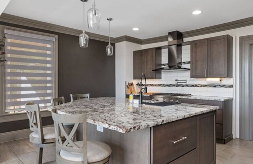 Davenport Casa | *Lively* Mansion of Davenport