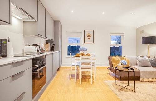 Harlesden Apartamento | LiveStay - Modern Apartment on Acton Lane 3