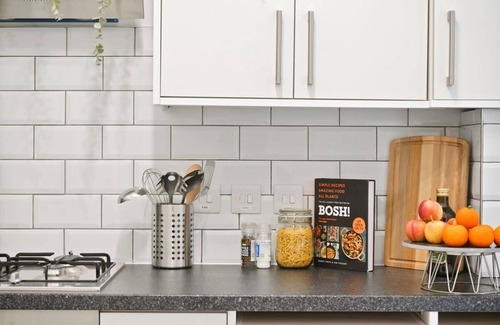 Harlesden Casa | Livestay Stylish Two Bed House with Private Garden