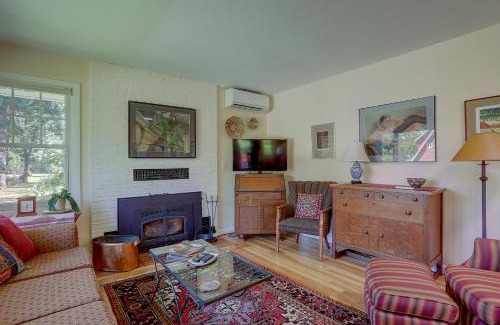 Hood River Casa | Living Color Cottage home