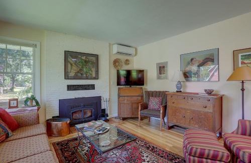 Hood River Casa | Living Color Cottage