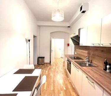 Eggenberg Apartamento | Living Graz Eggenberg Top 9