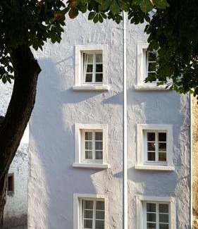 Dudeldorf Apartamento | Living-in-History: Heidi Braun Cottage