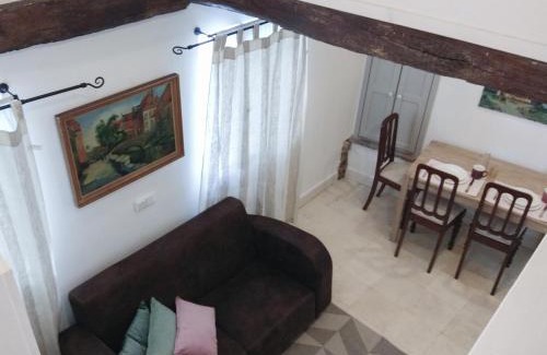 Dudeldorf Apartamento | Living-in-History: Heidi Braun Cottage