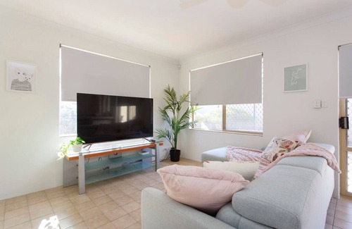 Dianella Casa | Living on Lennard-Pet friendly, close to CBD